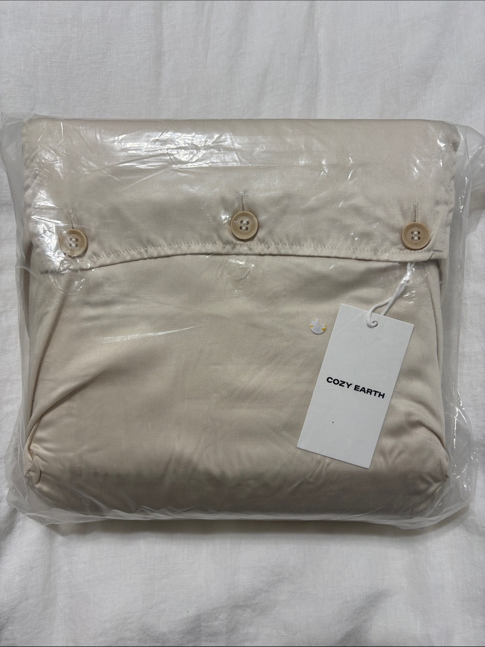 Brand New in Package- Cozy Earth, Bamboo Sheet Set